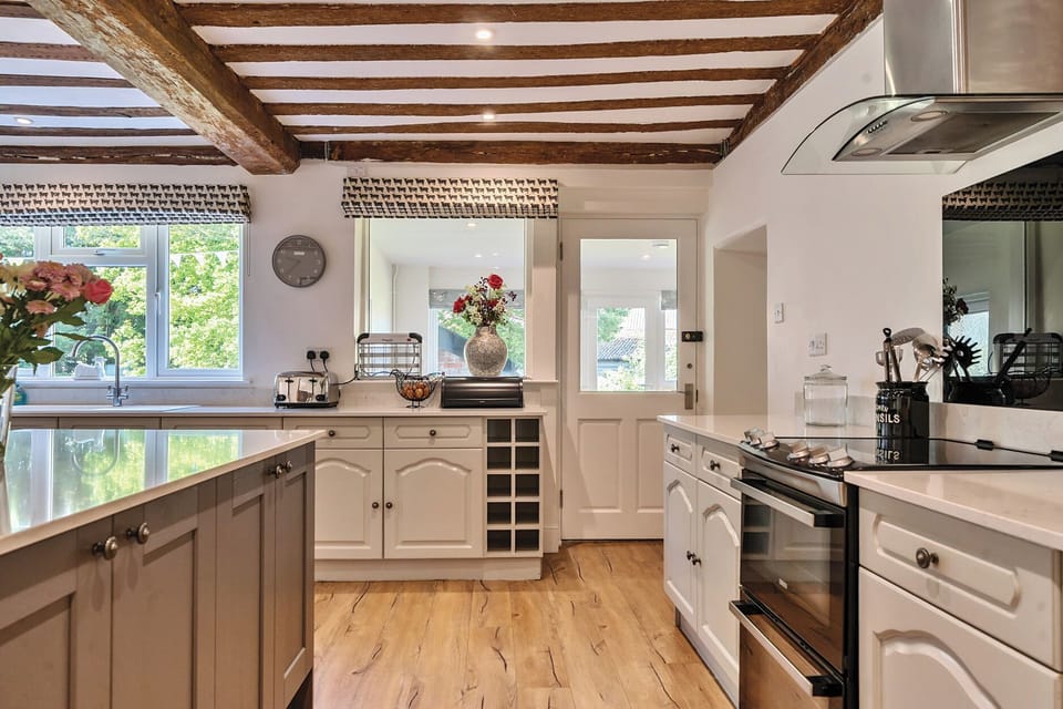 Fridge, dishwasher, cookware/dishes/utensils