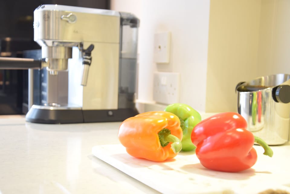 Fridge, dishwasher, cookware/dishes/utensils