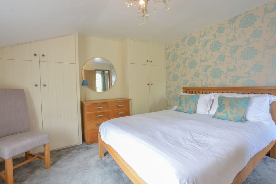 Chapel Cottage, Newbourne Cottage in Suffolk Coastal District