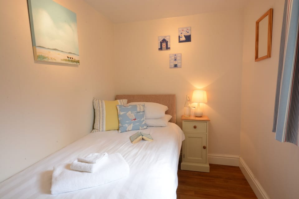 3 bedrooms, individually decorated, individually furnished, free WiFi