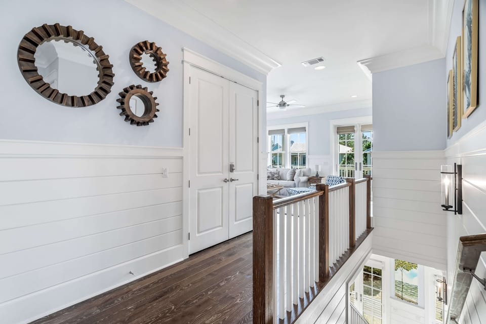 2nd floor landing