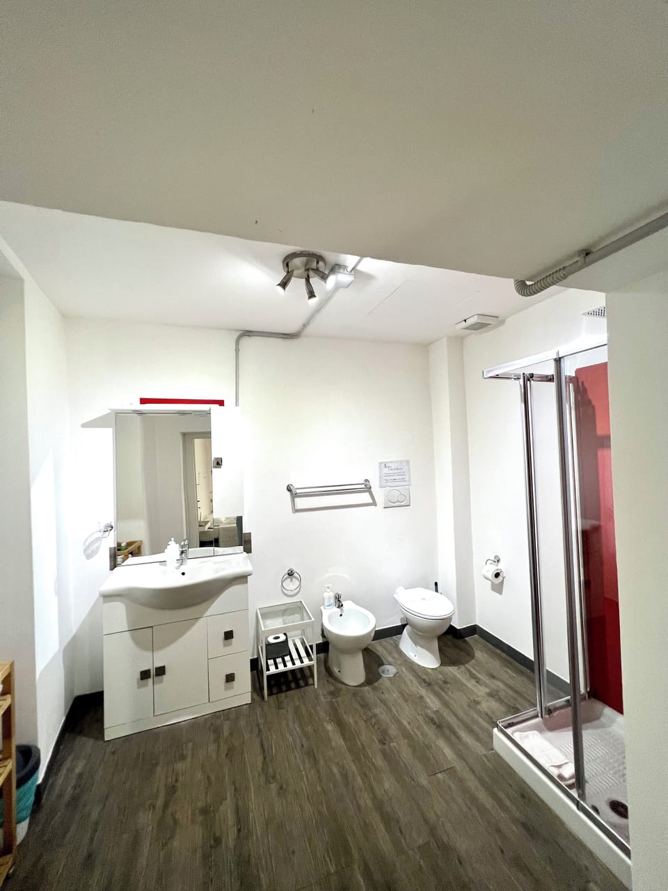 Superior Triple Room | Bathroom | Shower, hair dryer, bidet, towels