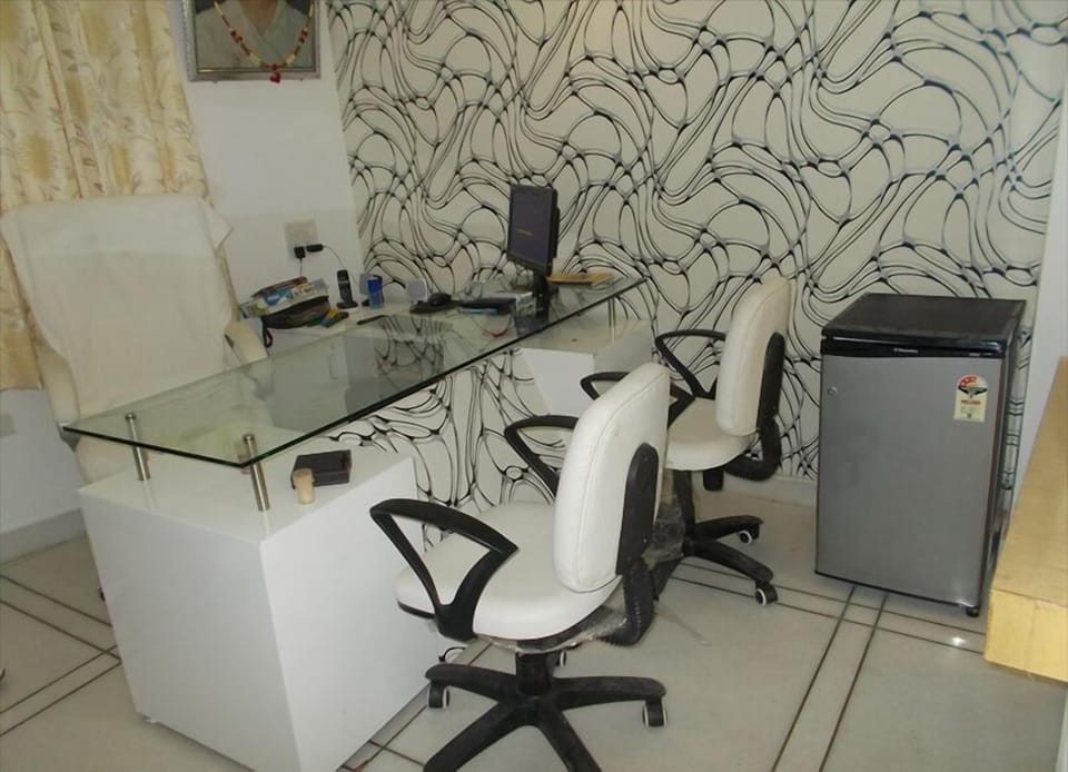 Concierge desk
