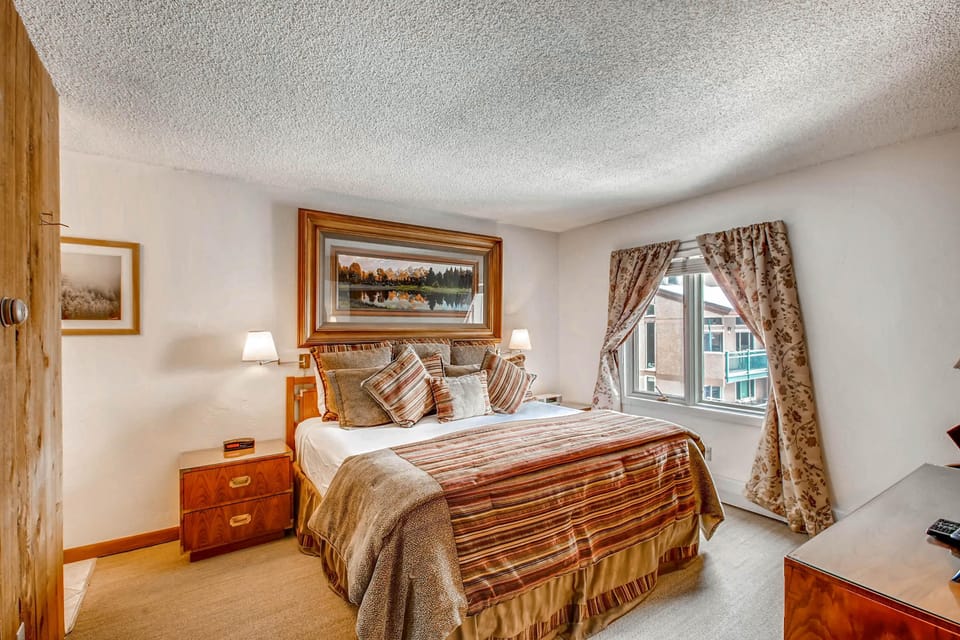Condo, 1 King Bed (Westwind 403 1BD 2BA Gold Condo in Li) | 1 bedroom