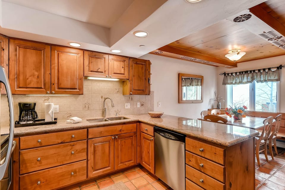 Condo, Multiple Beds (Westwind 205 3BD 3BA  Diamond Condo i) | Private kitchen