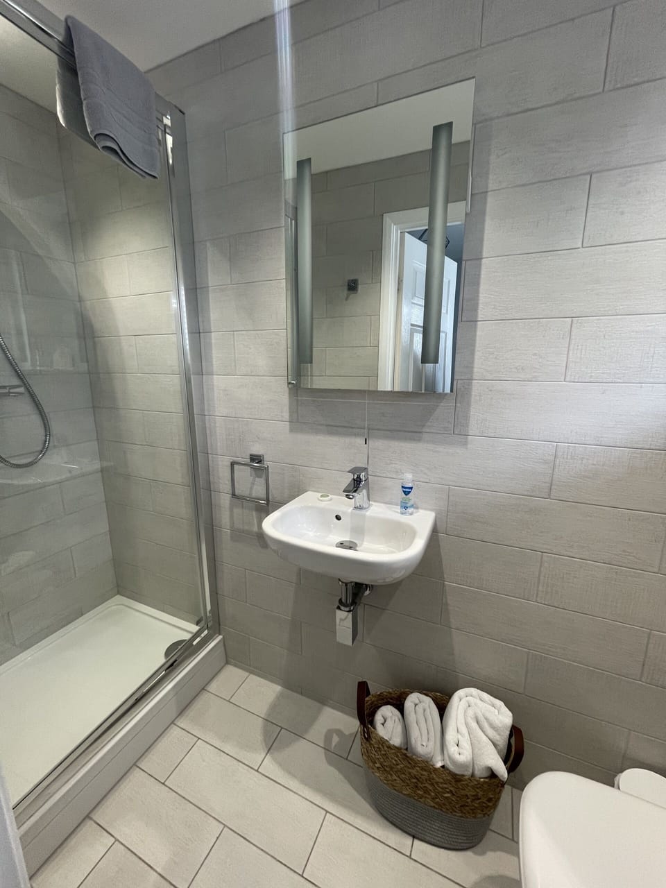 Standard Single Room, Ensuite | Bathroom