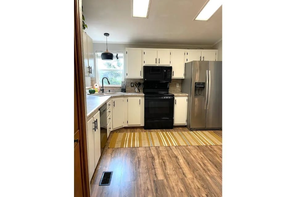 Kitchen is fully stocked with all sizes of pots & pans, baking sheets, and more!