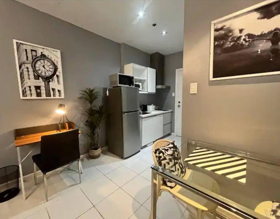 Studio | Private kitchen | Fridge, microwave, oven, stovetop