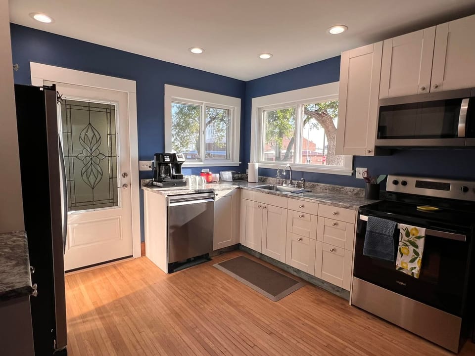 Fully Updated Kitchen