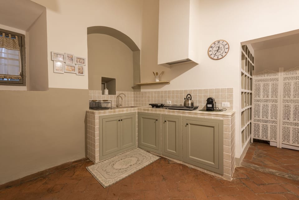 Comfort Apartment | Private kitchen | Full-size fridge, microwave, stovetop, cookware/dishes/utensils