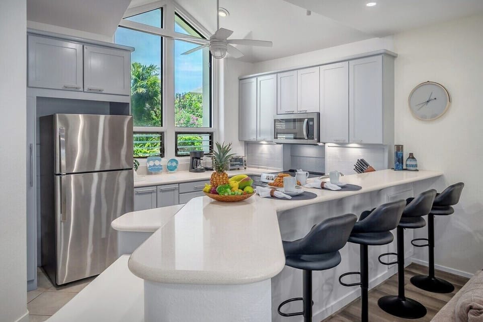 Kitchen and Bar Seating - Manualoha 402
