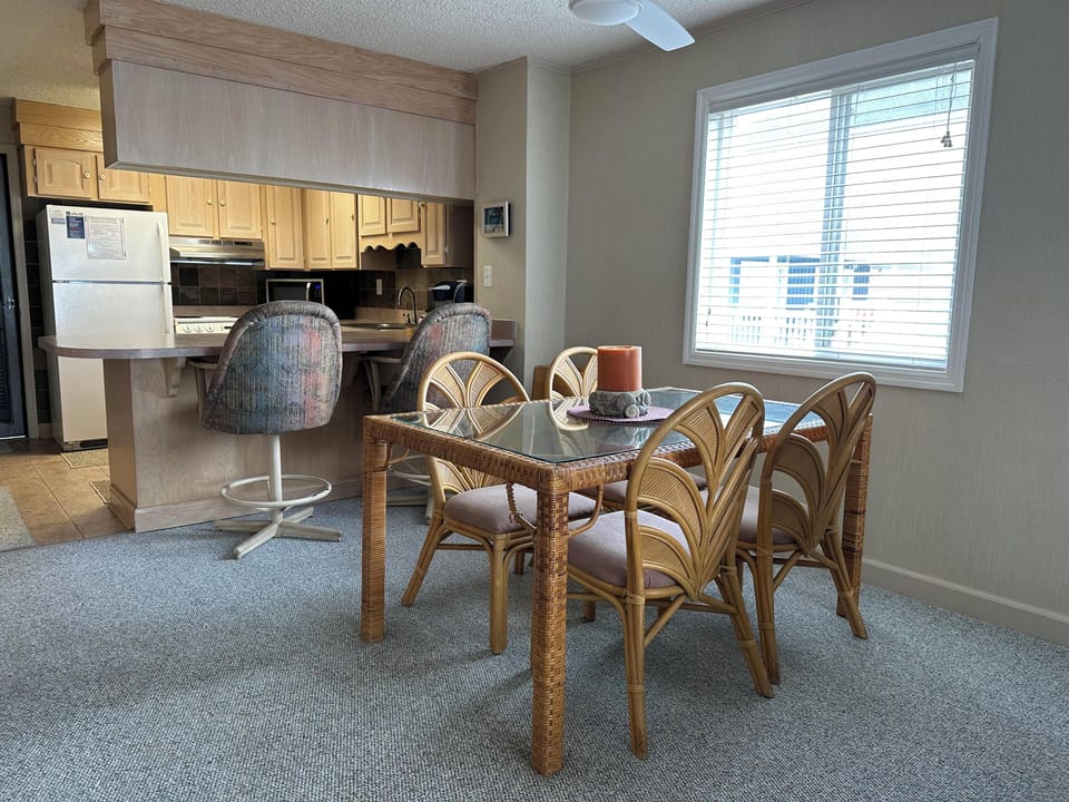 Relax on your oceanfront balcony and enjoy unbeatable views of the Cherry Grove shoreline.