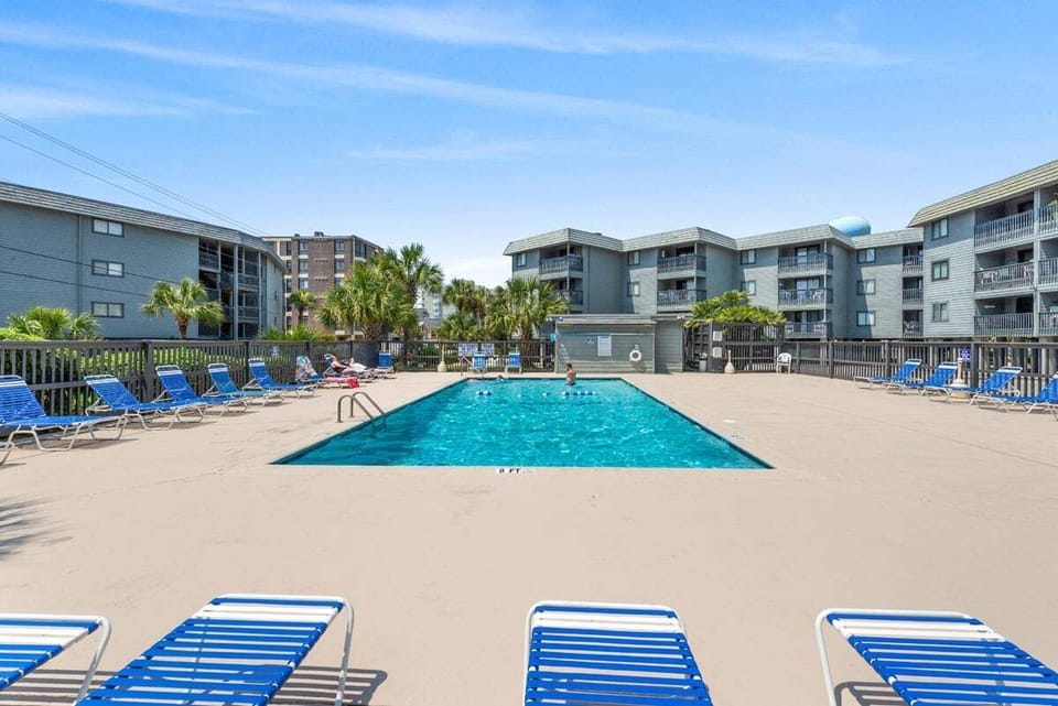 Pool + sundeck days when you want a break from the sand.