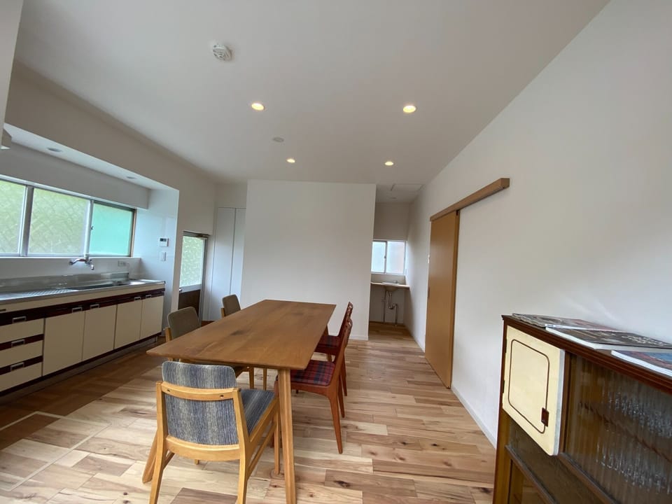 1F Dining / Kitchen
