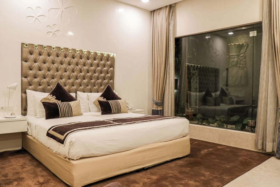 Super Deluxe Room- King Bed (Local IDs not allowed) | Premium bedding, down comforters, memory foam beds, minibar