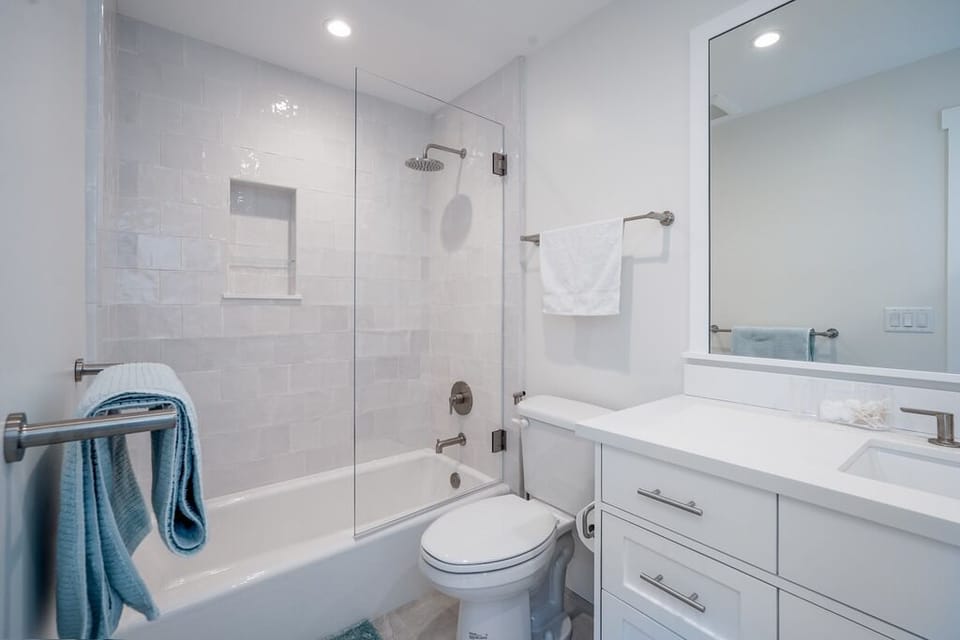 Upper Bathroom