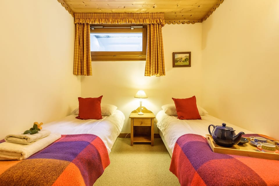 Fourth bedroom