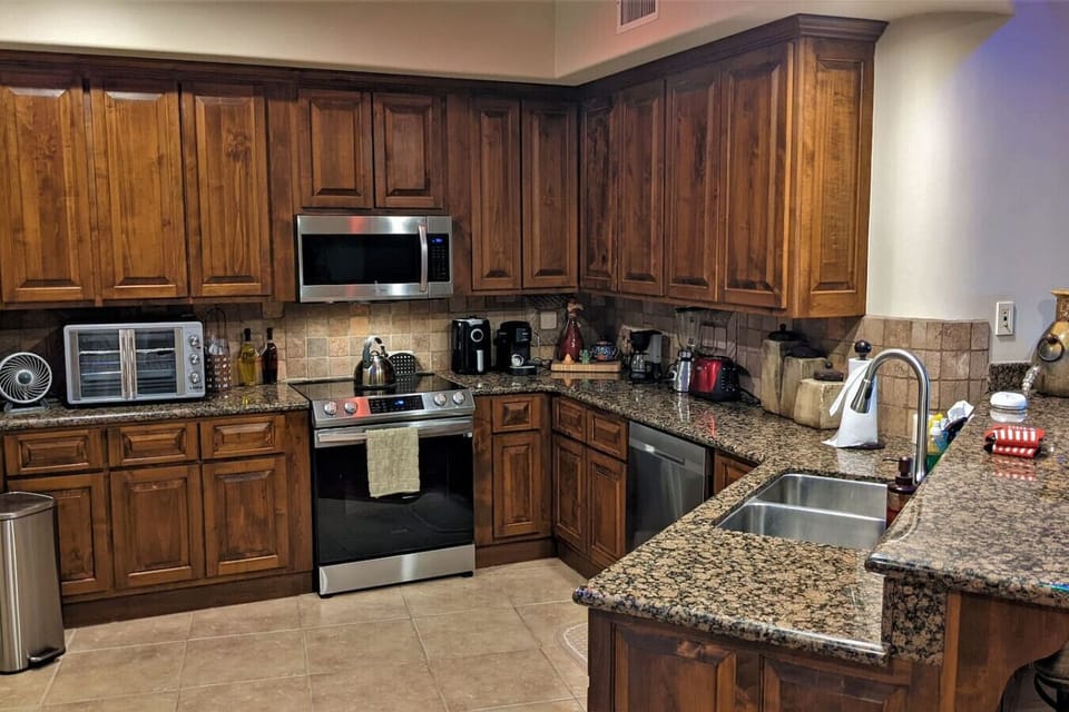 Fully stocked kitchen.