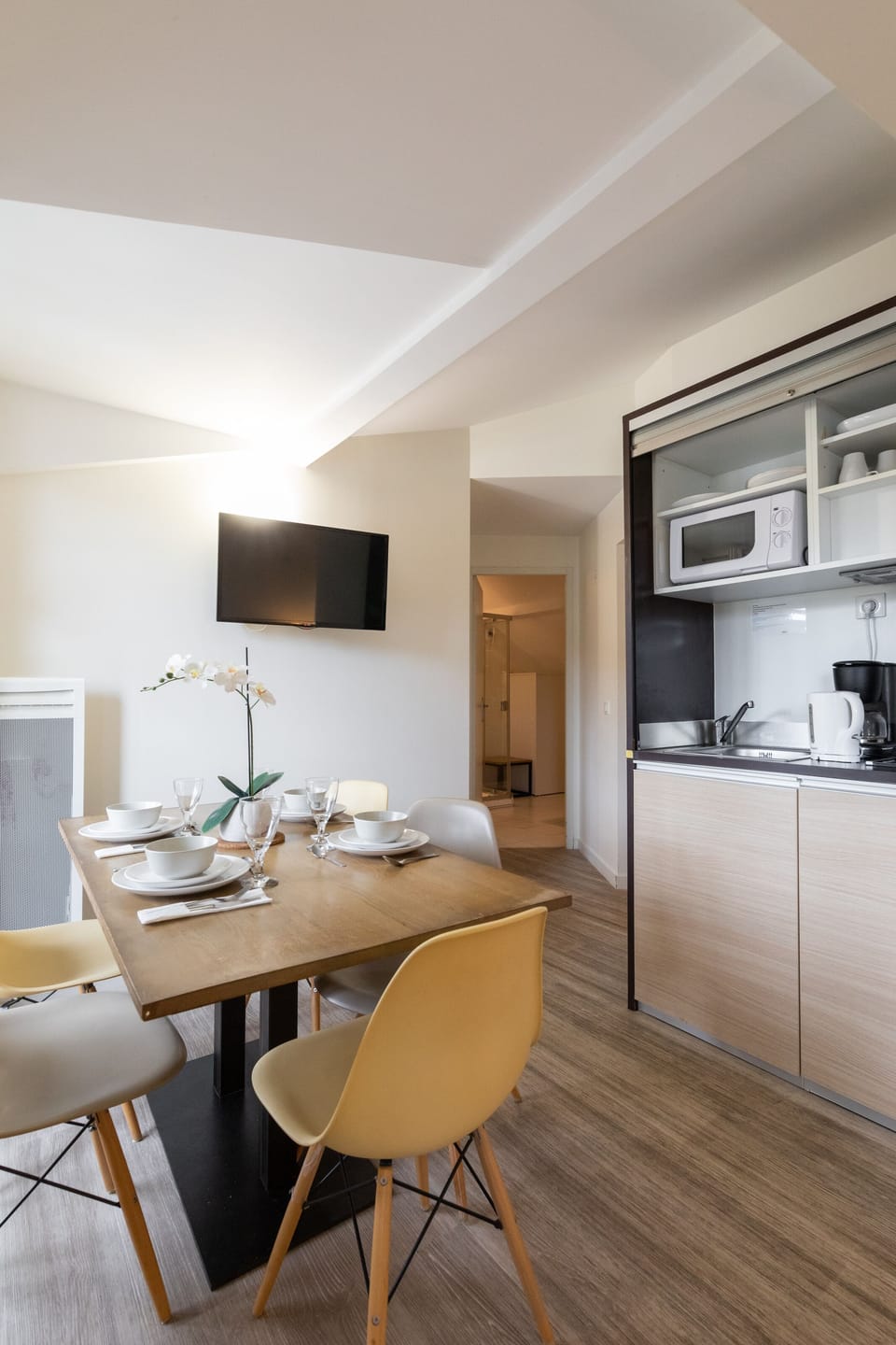 Apartment, 2 Bedrooms | Private kitchen