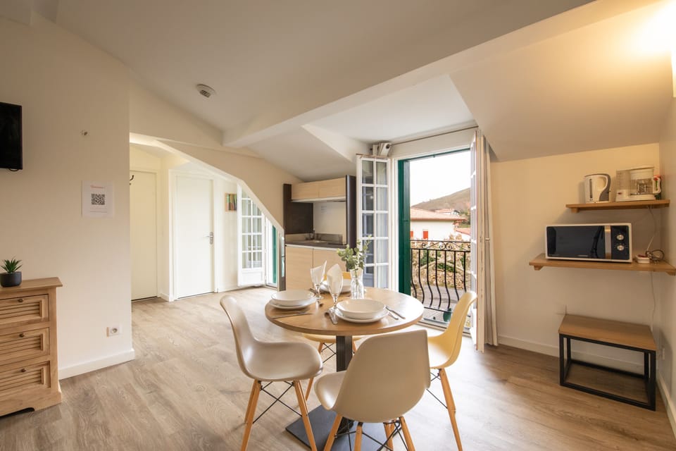 Superior Apartment, 1 Bedroom | Private kitchen