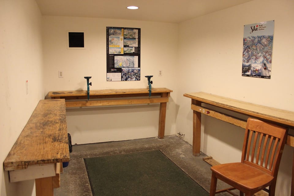 Make use of the on-site wax room, perfect for your winter adventures.