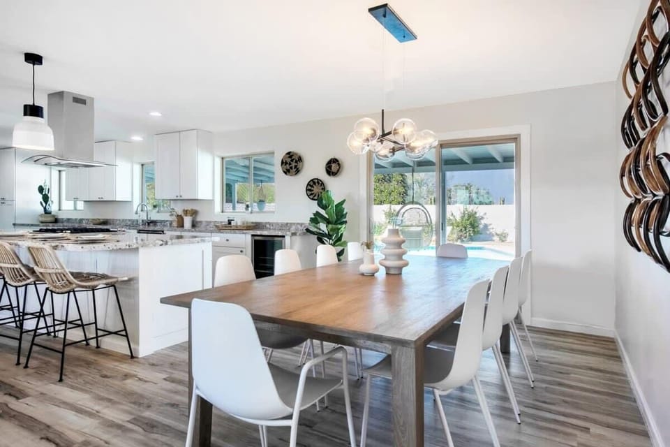 Open Concept Dining Area