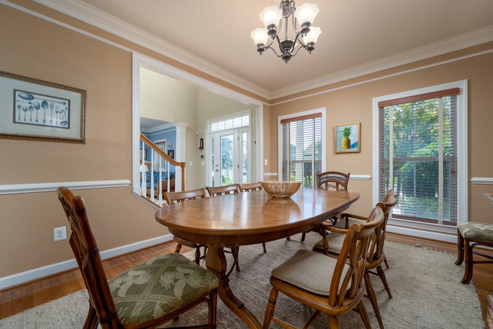 Formal dining