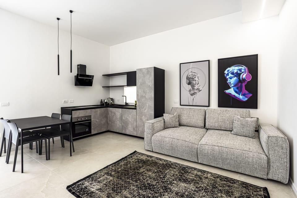 Exclusive Apartment | Living area | Flat-screen TV, Netflix