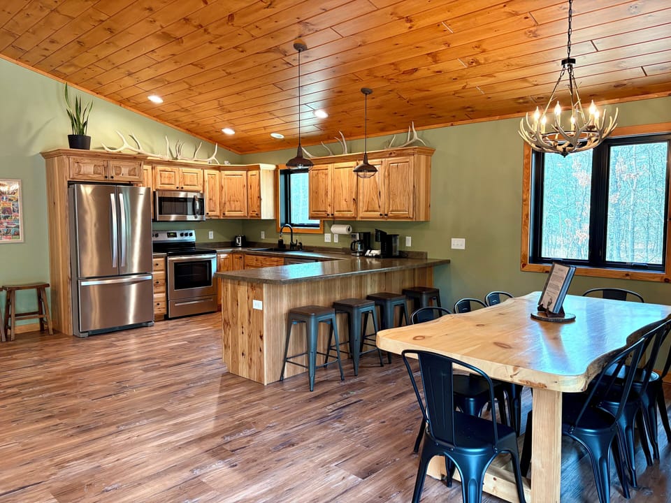 Fully stocked kitchen to accommodate all your cooking needs.