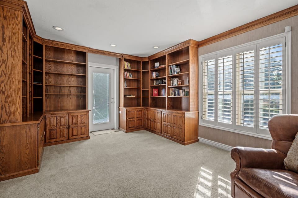 Relax and read in the study! There's also a gas cast iron stove, not shown.