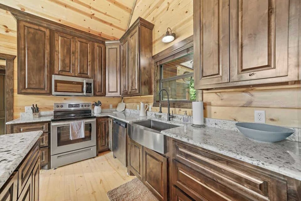 Beautiful appliances and all the "Fixins" for your perfect meal.