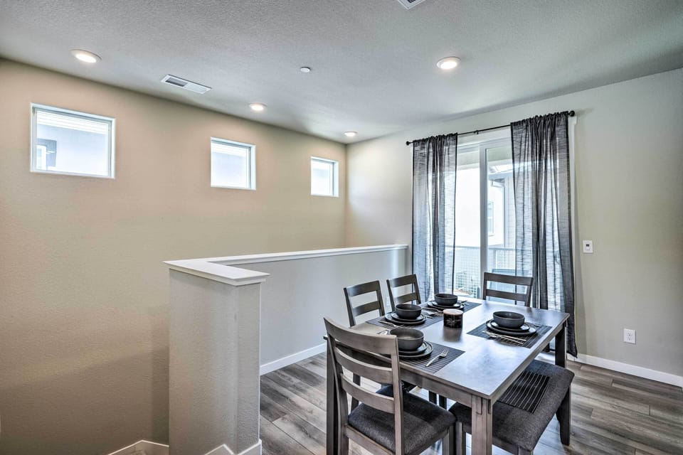 Dining Area | Dishware/Flatware | 2nd Floor