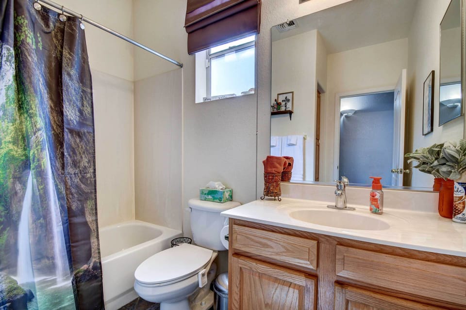 Full Bathroom