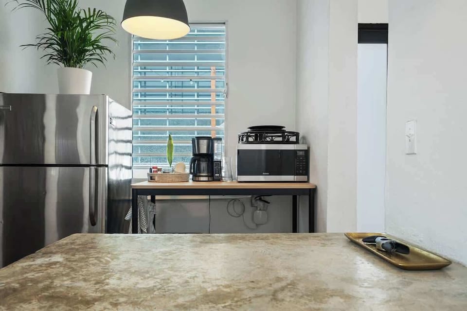 The kitchen comes complete with prep & cookware for full-course meals