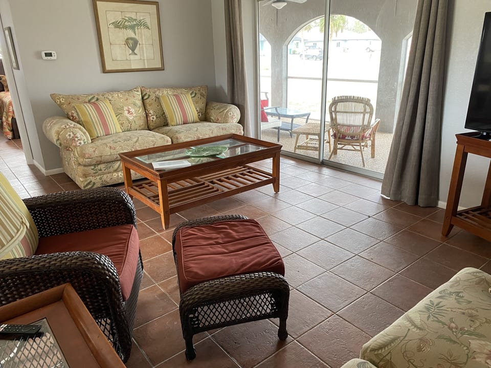 Separate lanai and privacy on each side.