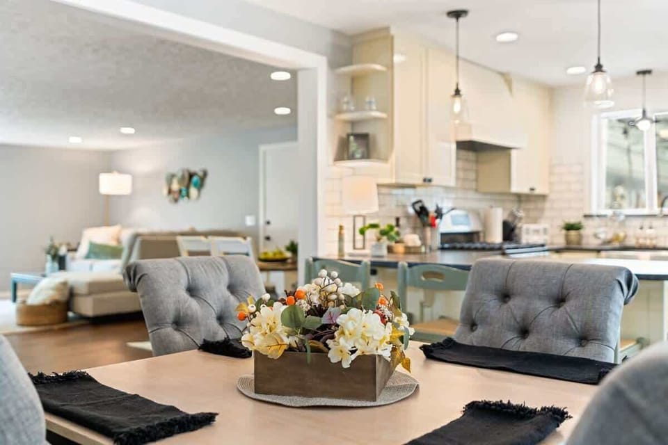 Dinette looking into family room
