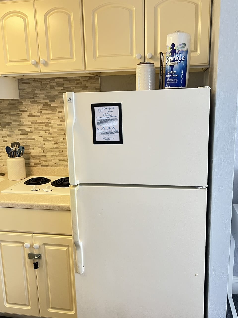 ~Kitchen area.