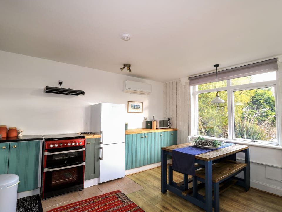 Cottage | Interior
