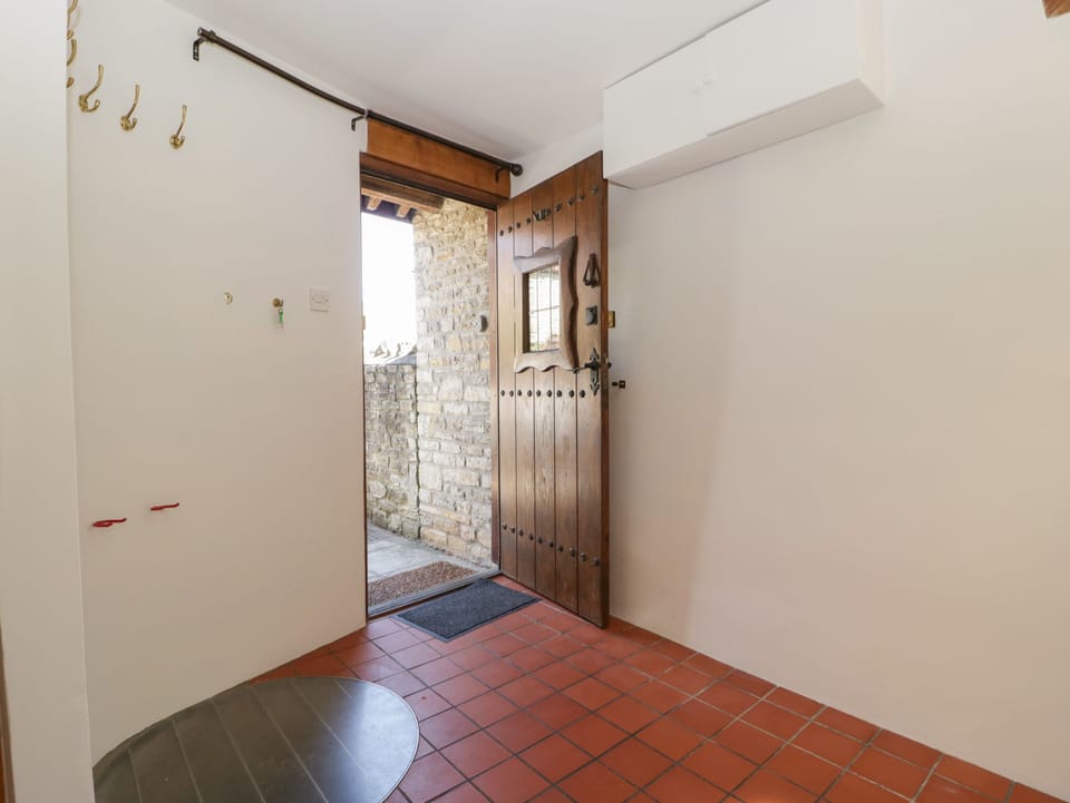 3 bedrooms, individually decorated, individually furnished, free WiFi