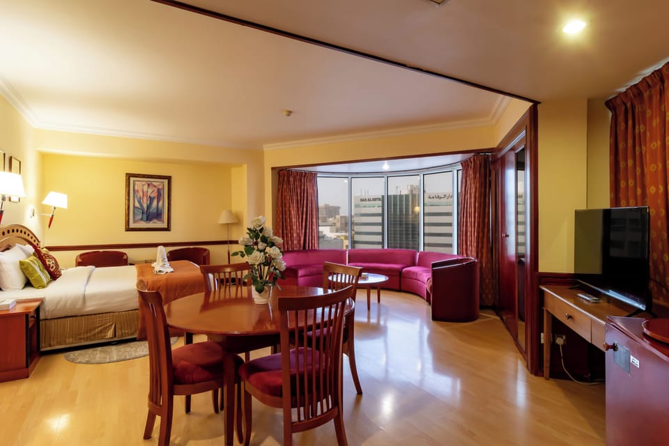 Signature Suite | City view