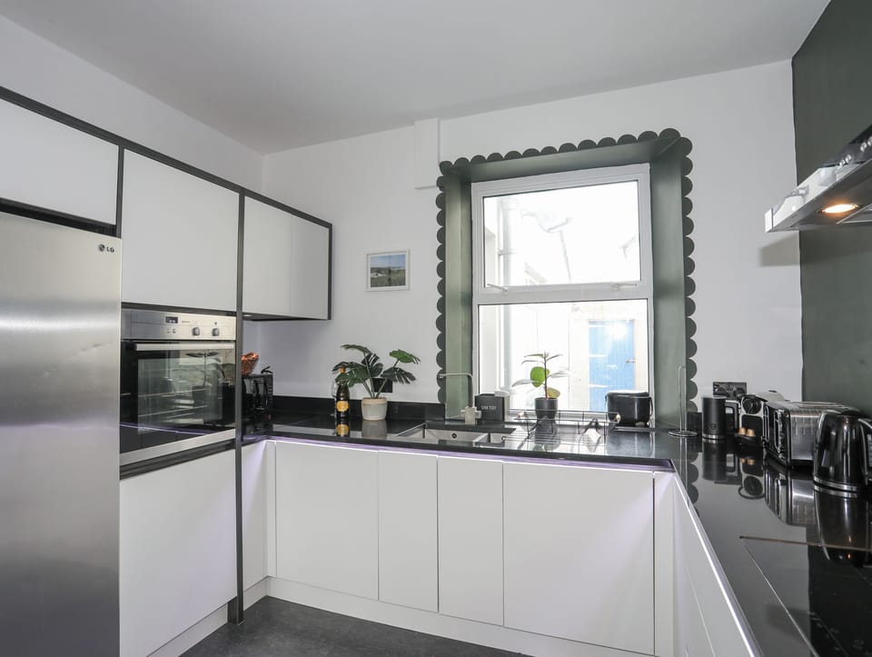 Fridge, dishwasher, electric kettle, toaster