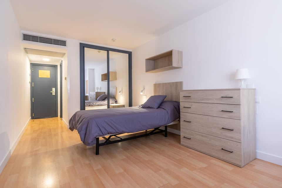 Standard Single Room | Free WiFi