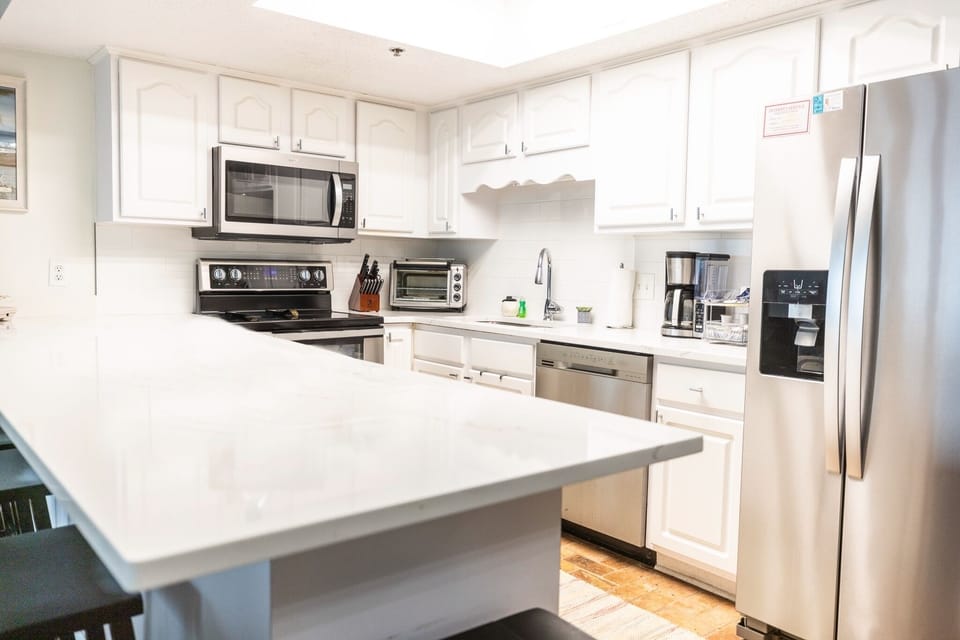 Kitchen with newly installed countertops 