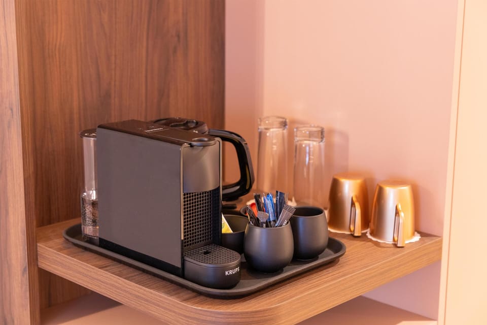 Minibar, in-room safe, desk, laptop workspace