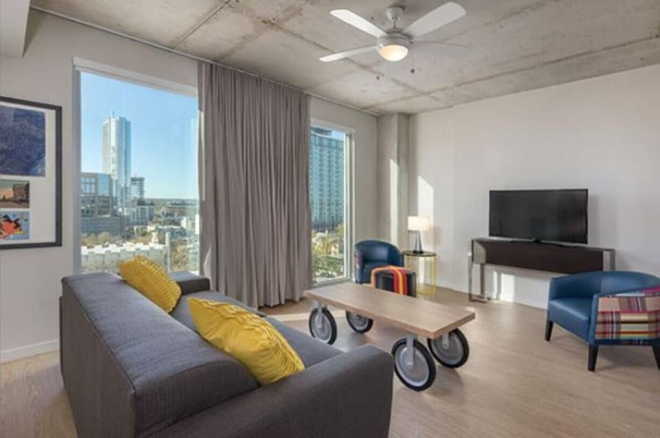 Unit may vary in layout, view, floor, and décor. 