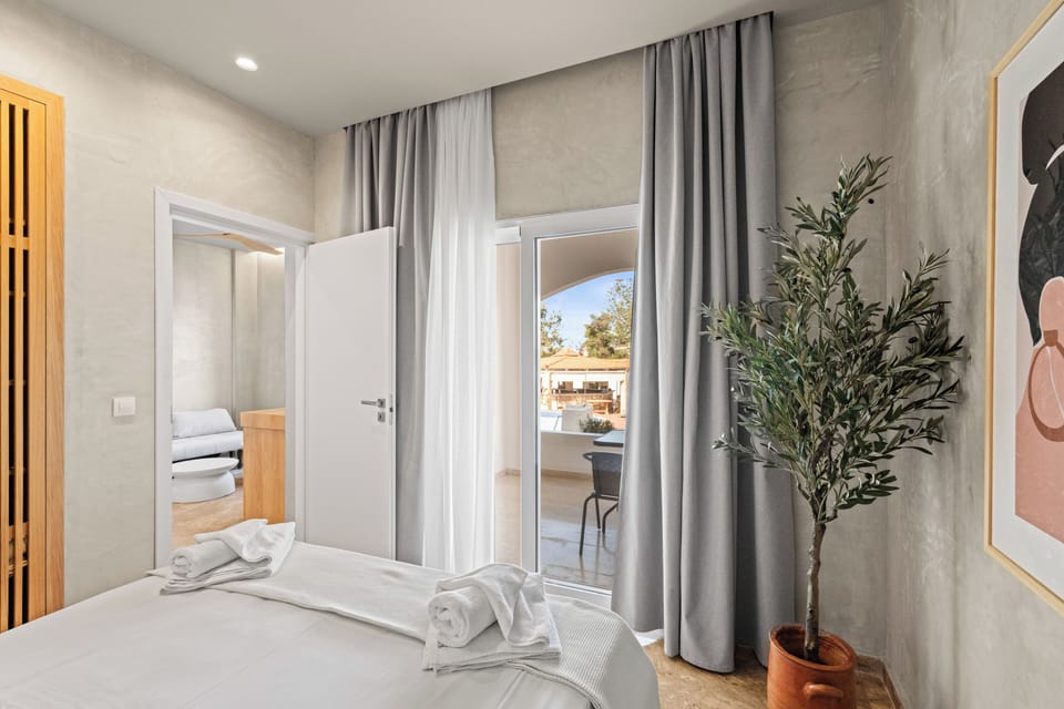 Junior Suite | In-room safe, soundproofing, WiFi