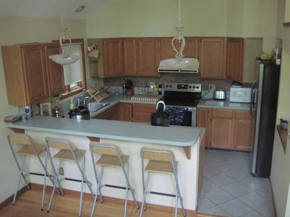 Gourmet kitchen