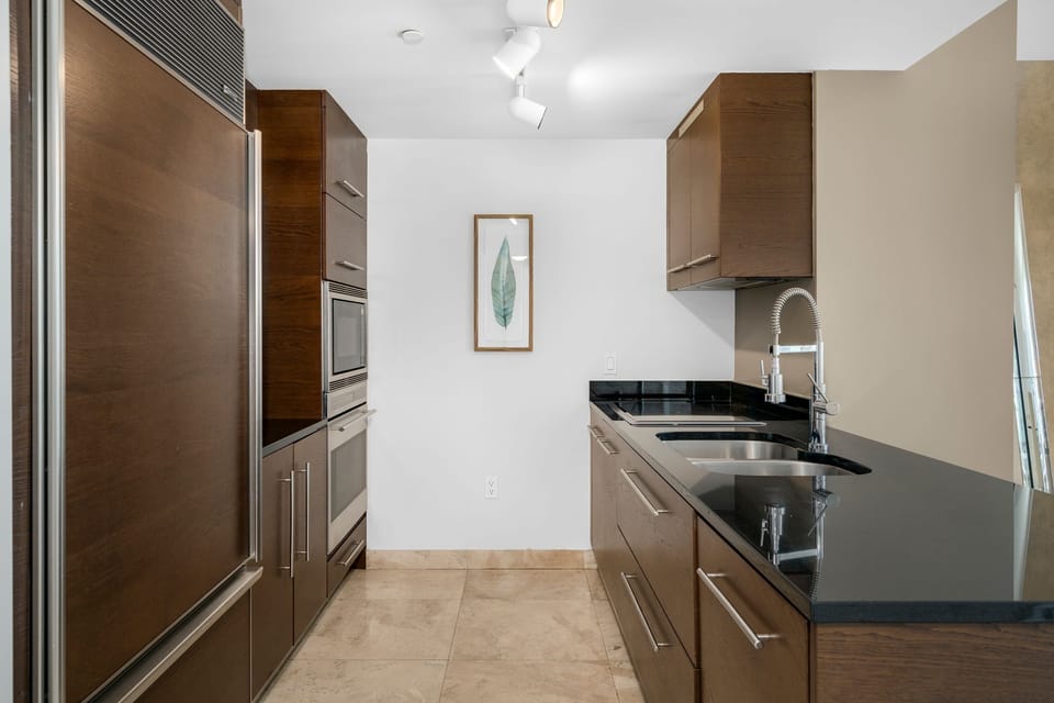 Fully-equipped kitchen!