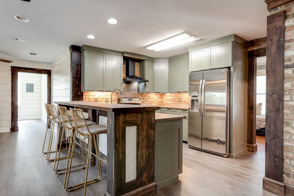 Full Kitchen