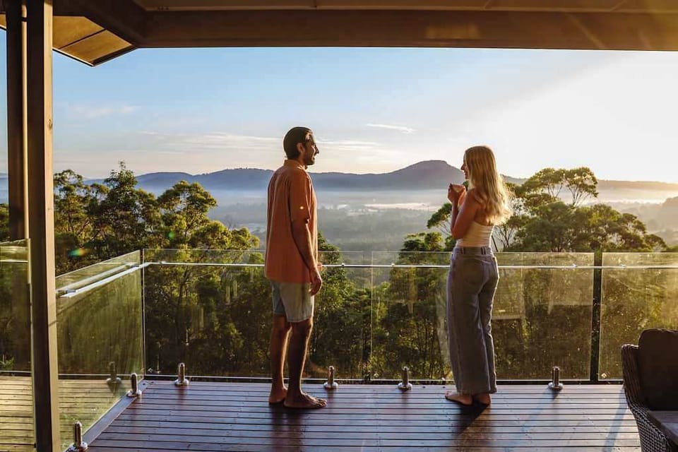 Breathtaking 180-degree views across Mt Coolum, Mt Ninderry, Mt Cooroy and out to the Pacific Ocean.